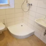 Ремонт душевой комнаты в Германии после ремонта